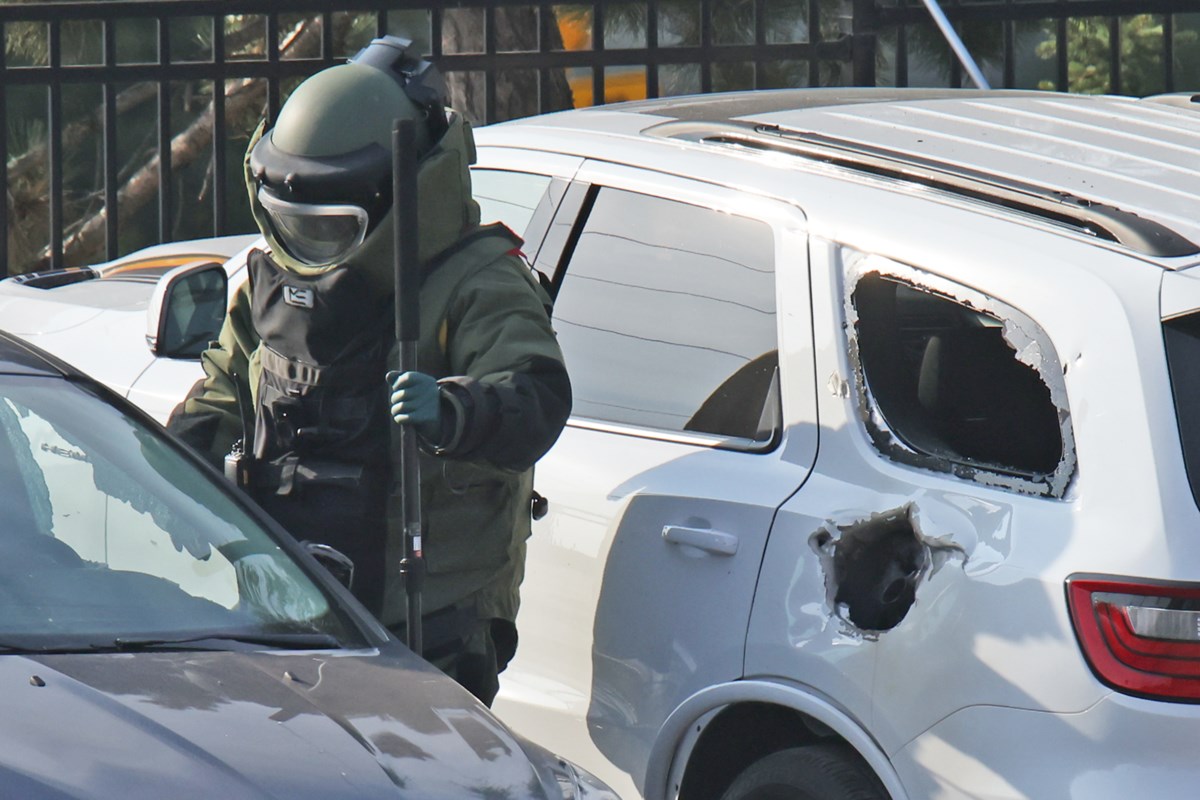 Car blown up in bomb scare near Regent Street 'had its phone